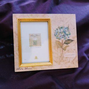 Cheri Blum Picture Frame - Never Used.  Beautiful blue hydrangea!